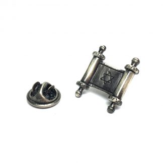 Torah Scroll Jewish Religion Lapel Pin Badge